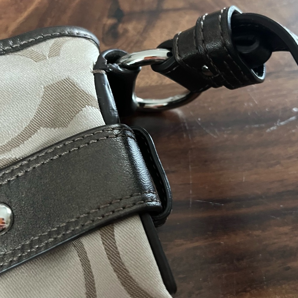 Coach Signature Chain Crossbody Bag - Picture 8 of 14
